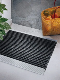 Fußmatte, Dunkelgrau